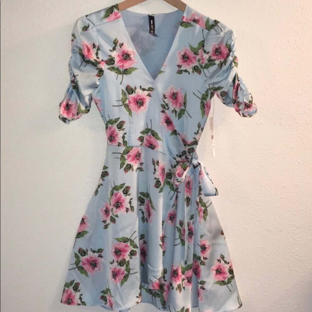 Lord & Taylor design lab wrap dress blue rose S